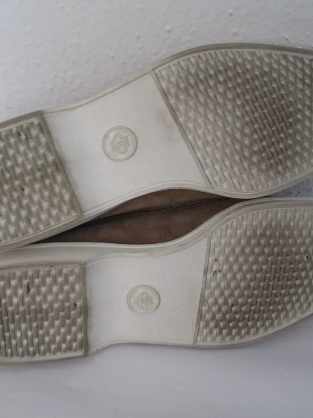 Alden Offshore Mens Suede Loafers One Design Size 9.5 C Tan Boat Shoe Deck Grip - Picture 6 of 9